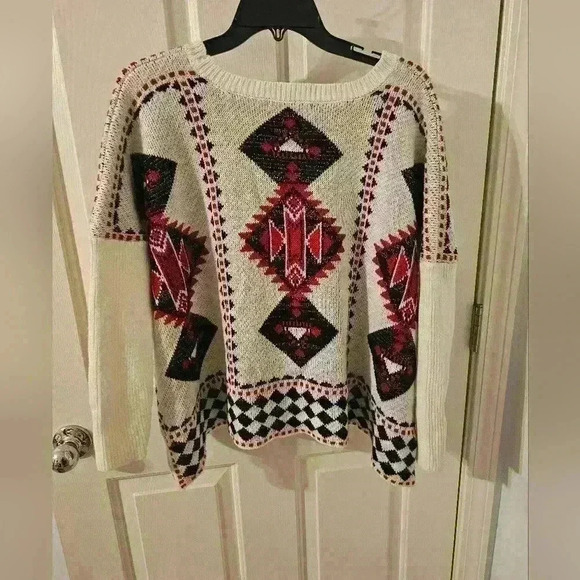 Romeo And Juliet Couture Boho Sweater Size M - Picture 5 of 6
